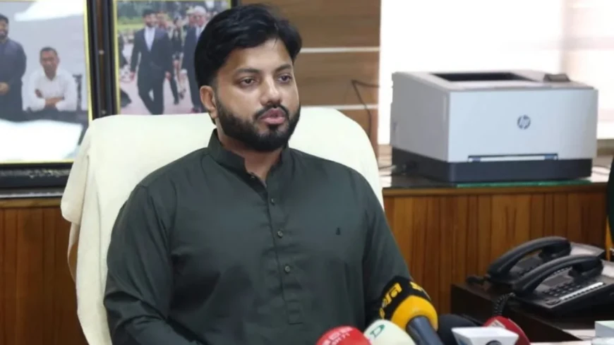 আজ দুপুরে পদত্যাগের চূড়ান্ত ঘোষণা দেবেন ইশরাক